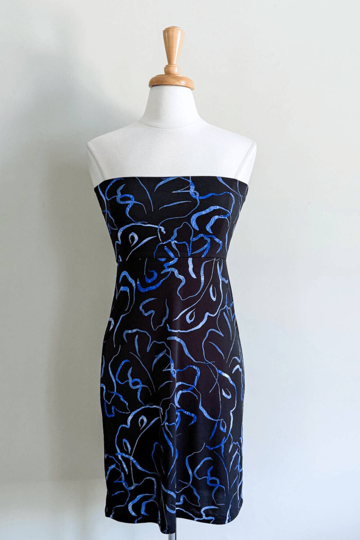 Slip Skirt in Blue Ribbon print