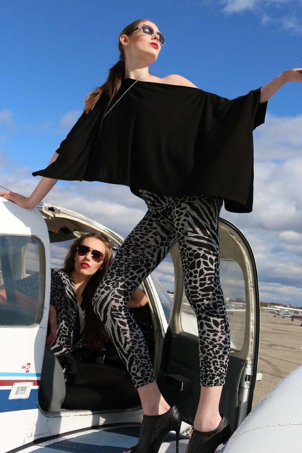 Diane Kroe Travel Cardigan Wrap in Parisienne (Black) airplane-lifestyle