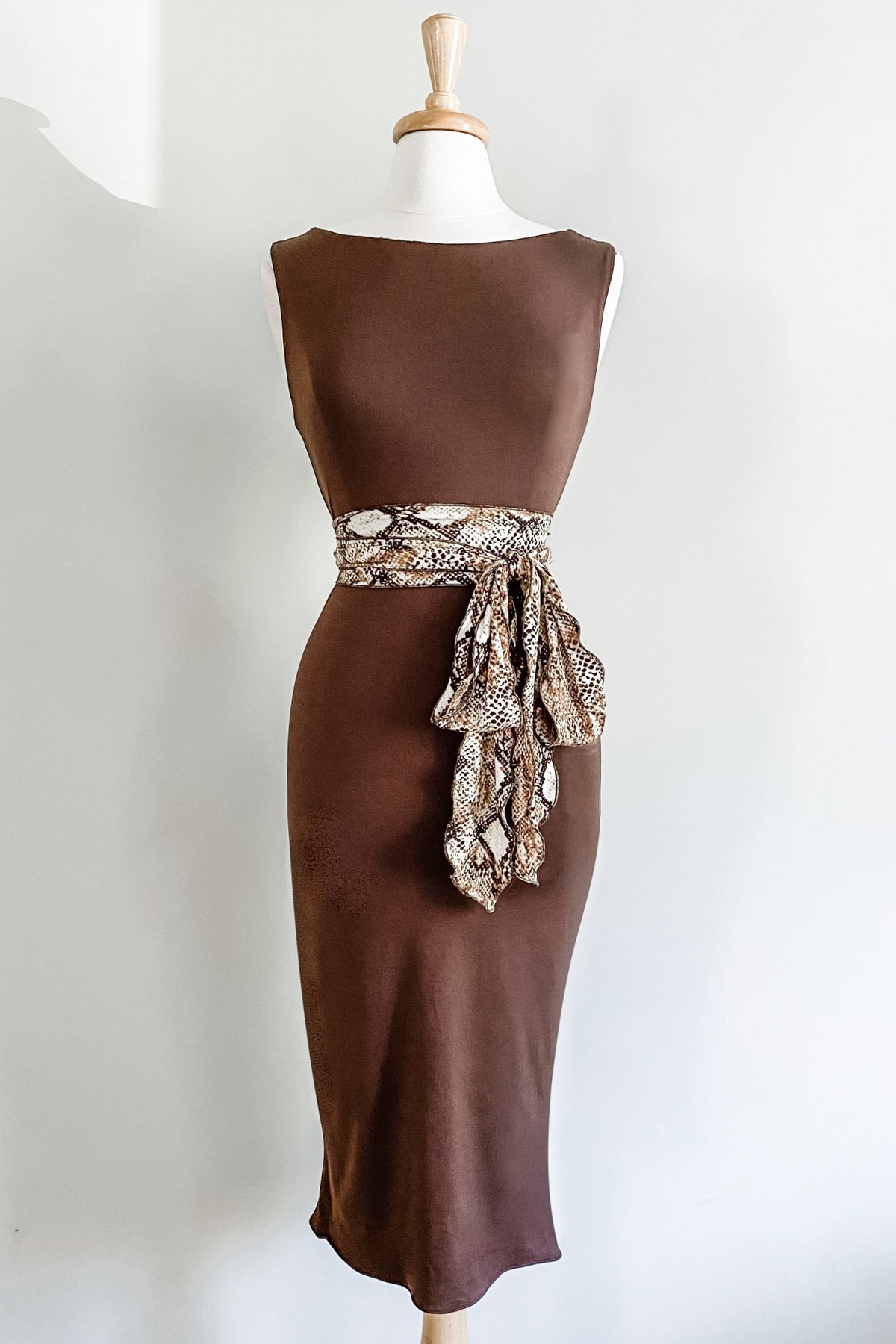 Diane Kroe Sheath Dress in Brown Color