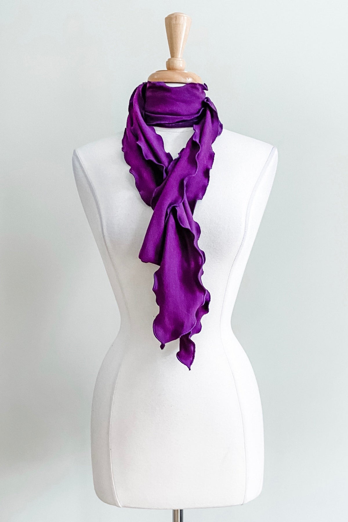 Diane Kroe - Scalloped Sash Belt in Infinity Knit (Violet)