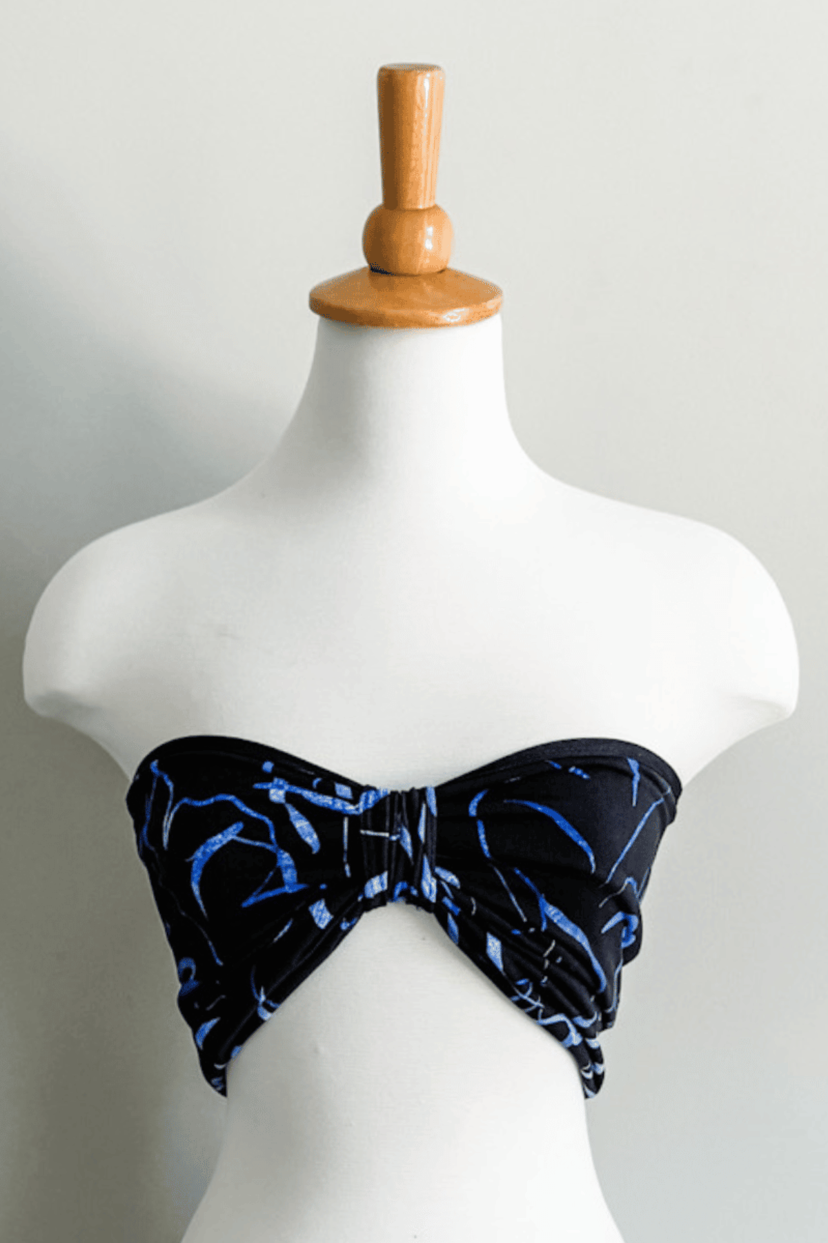 Reversible Bandeau in Blue Ribbon print