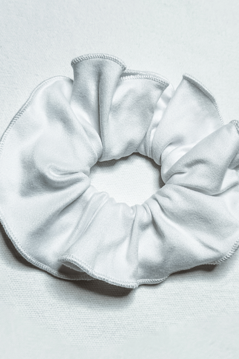 Scrunchie in White color from Diane Kroe
