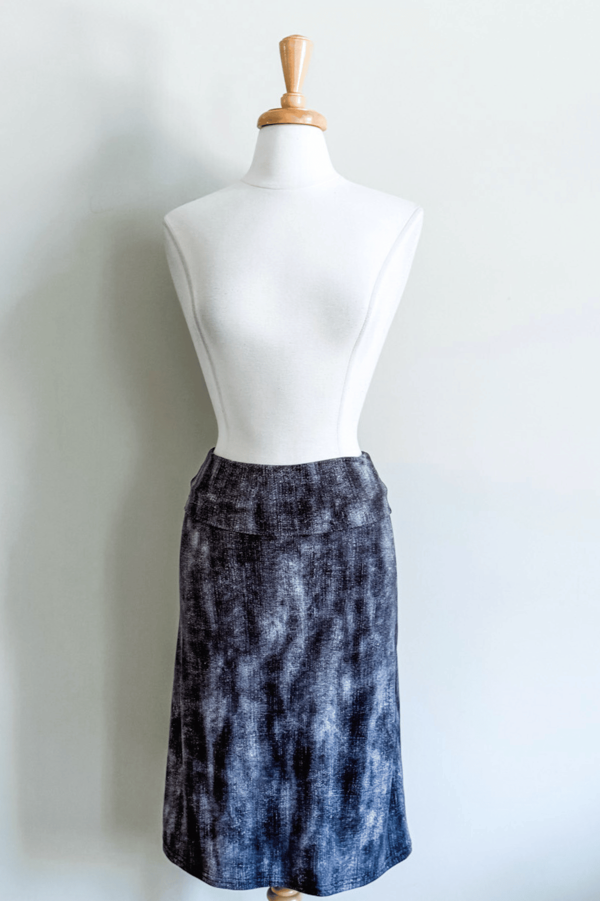 Slip Skirt in Charcoal Distressed Print