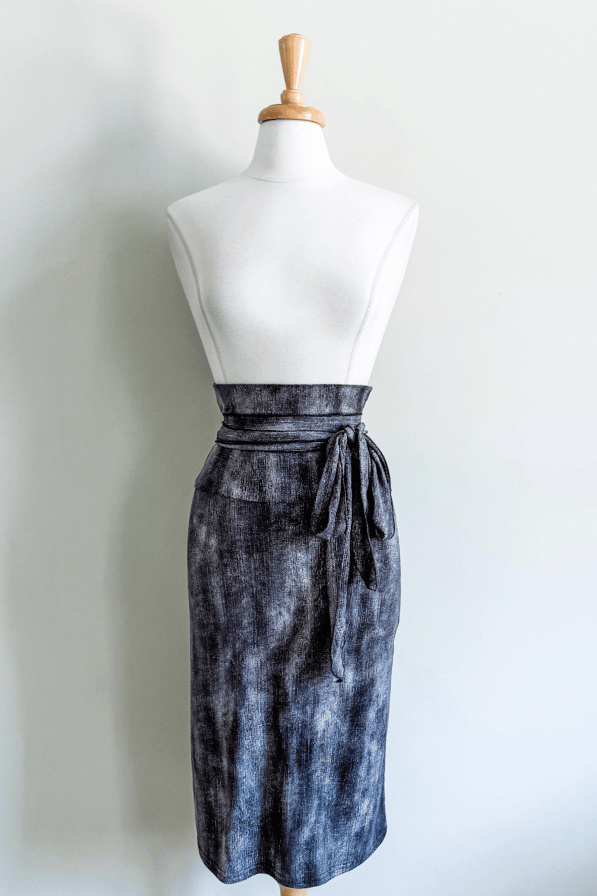 Slip Skirt in Charcoal Distressed Print