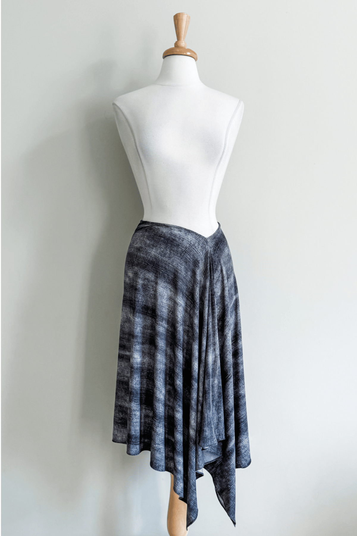 Endless in Charcoal Distressed Print