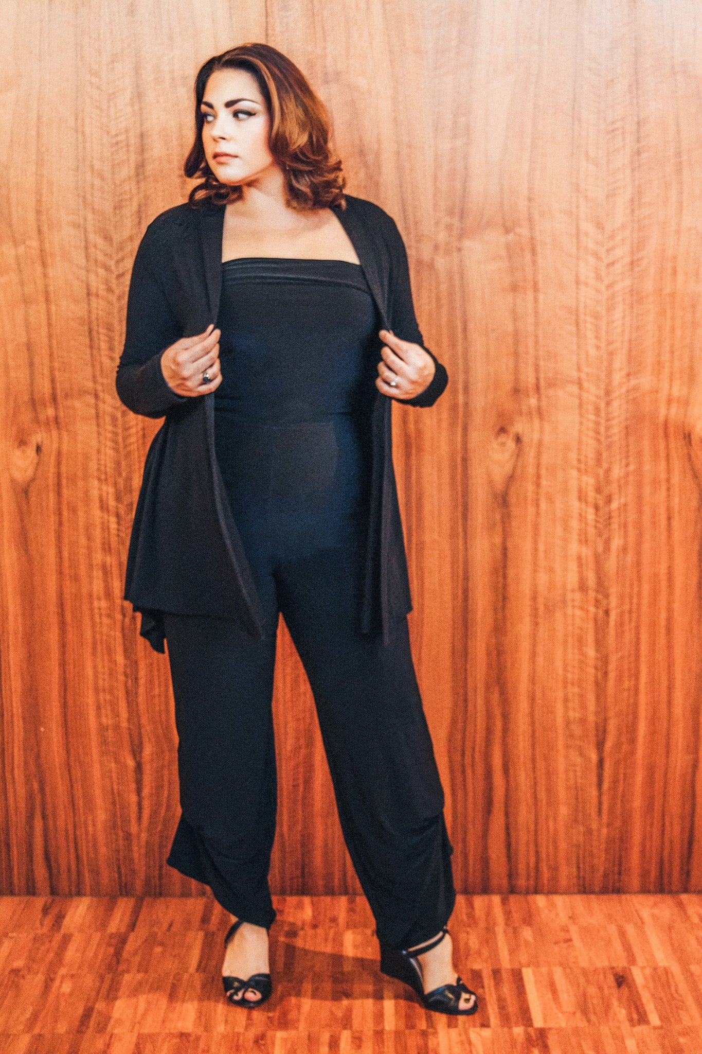 Travel Pants in Black Brushed Venezia Fabric from Diane Kroe