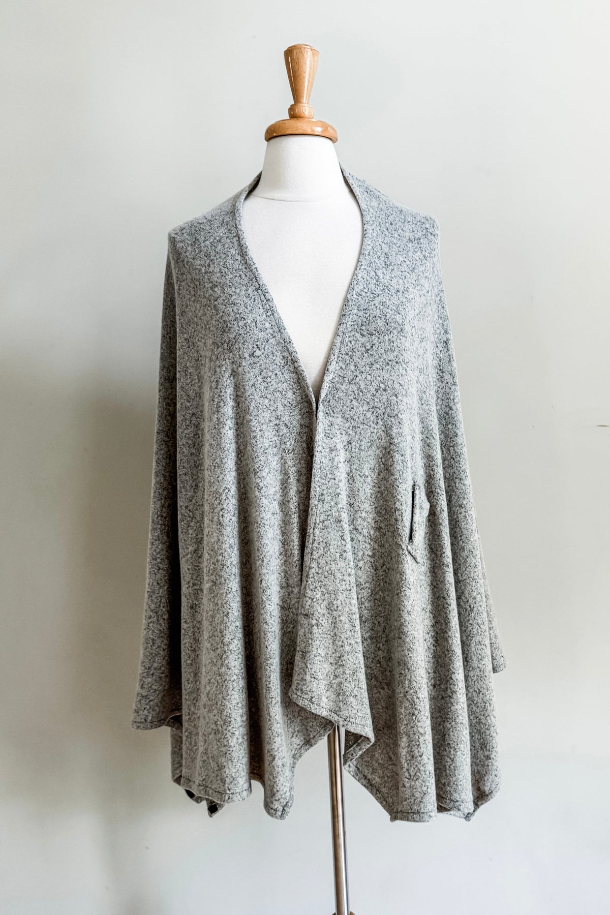 Revival Cape | Grey