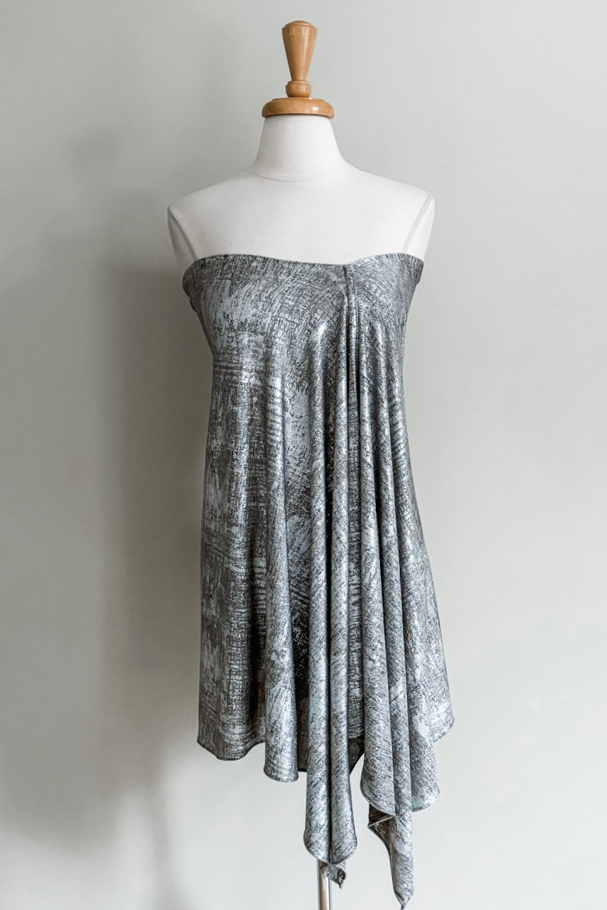 Endless Dress in Lam Holiday Edition 2023 | Diane Kroe Endless Dress in Lam Holiday Edition 2023 | Diane Kroe