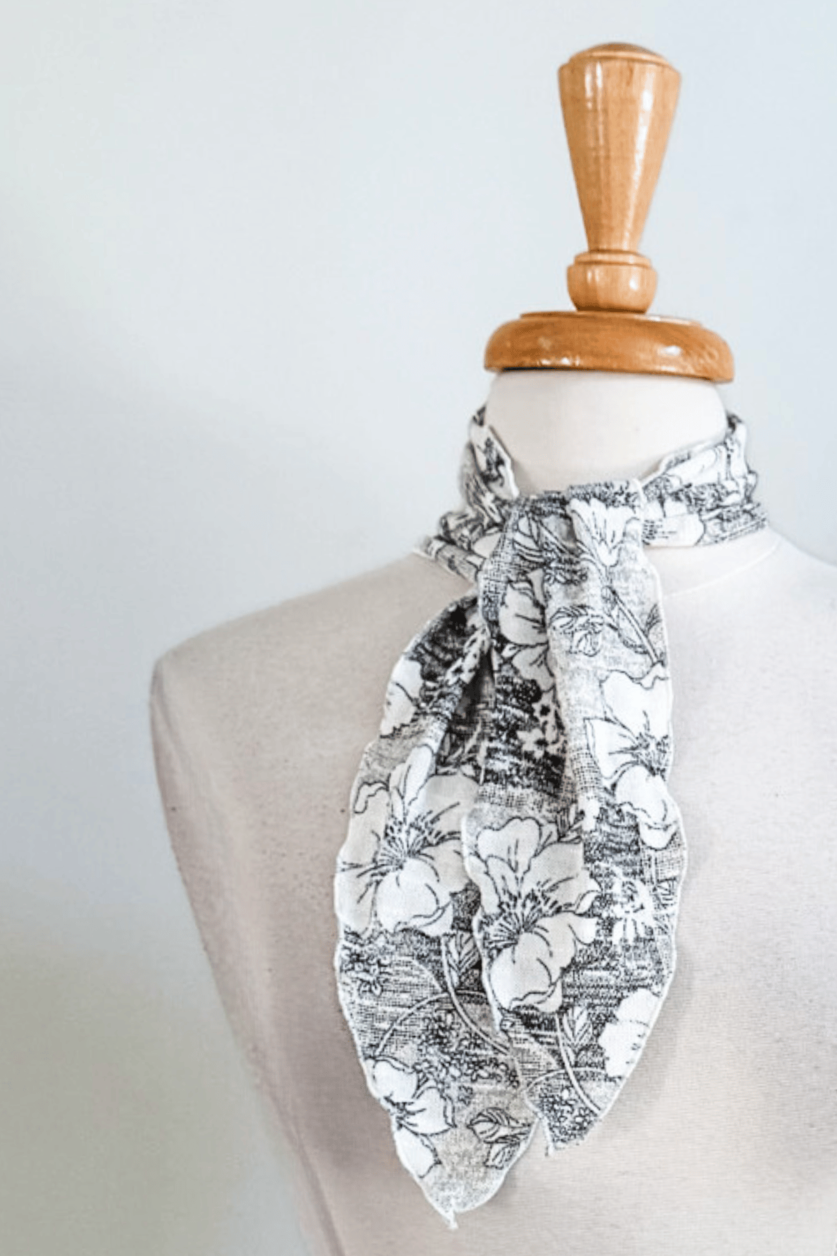 Floral Sand Tie in Santorini Fabric from Diane Kroe