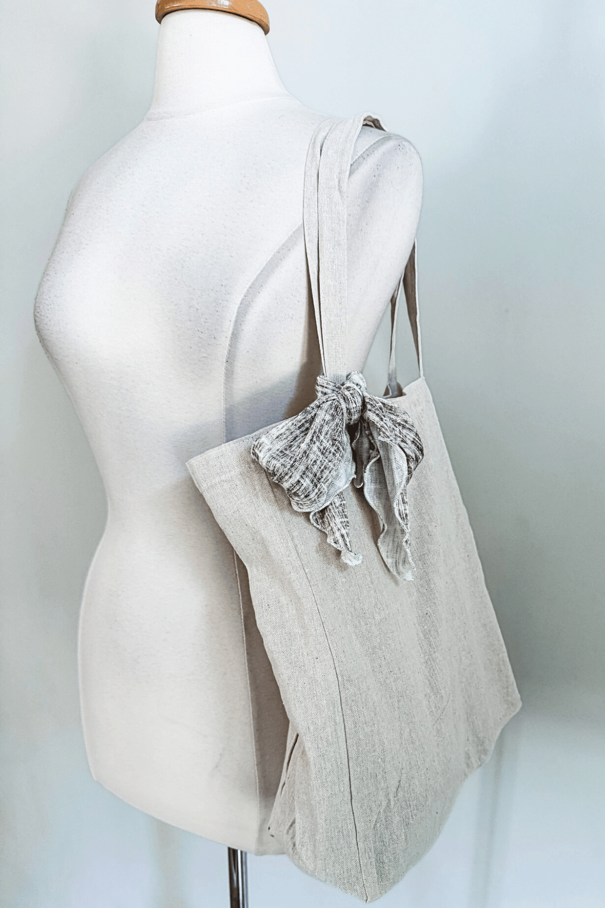 Sand Linen Tie in Santorini Fabric from Diane Kroe