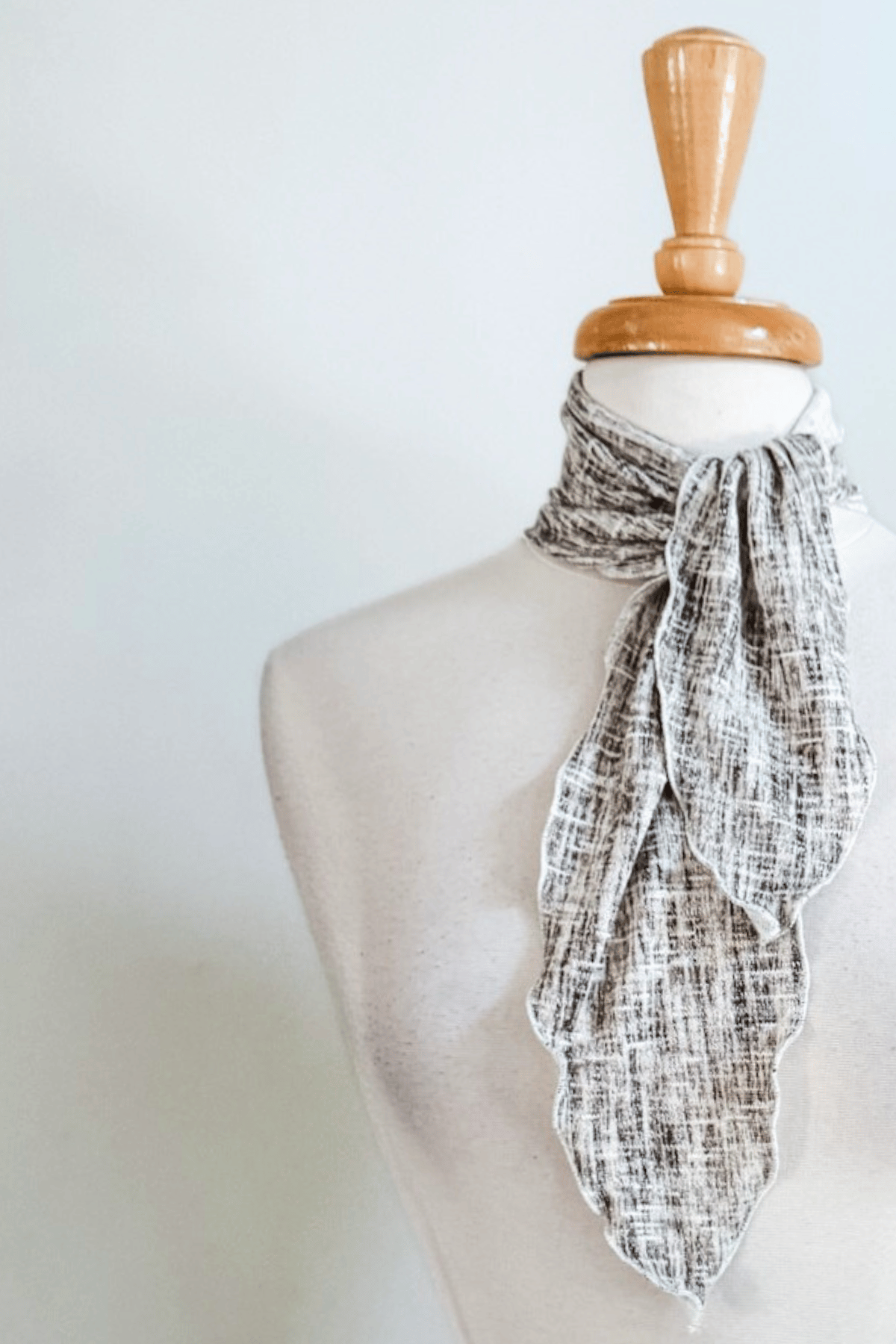 Sand Linen Tie in Santorini Fabric from Diane Kroe