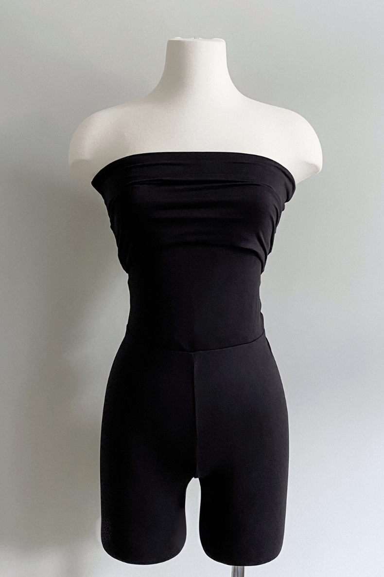 Diane Kroe Black Skort styled as a romper in Brazil Knit