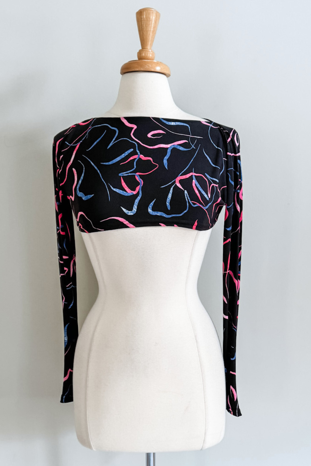 Freedom Sleeve | Red Ribbon