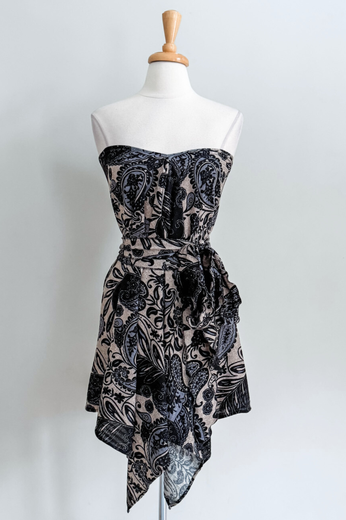 Diane Kroe Endless dress in blue Spain print.