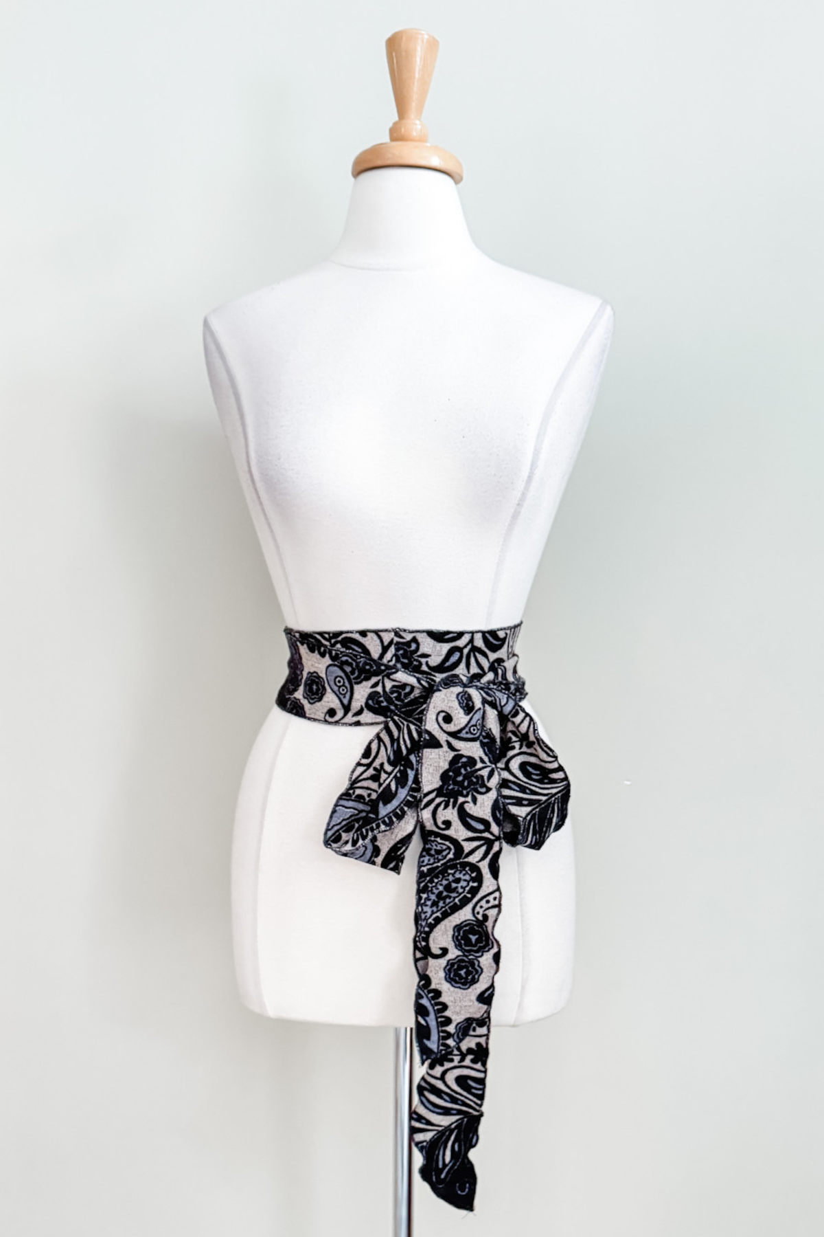 Matching sash in blue Spain print