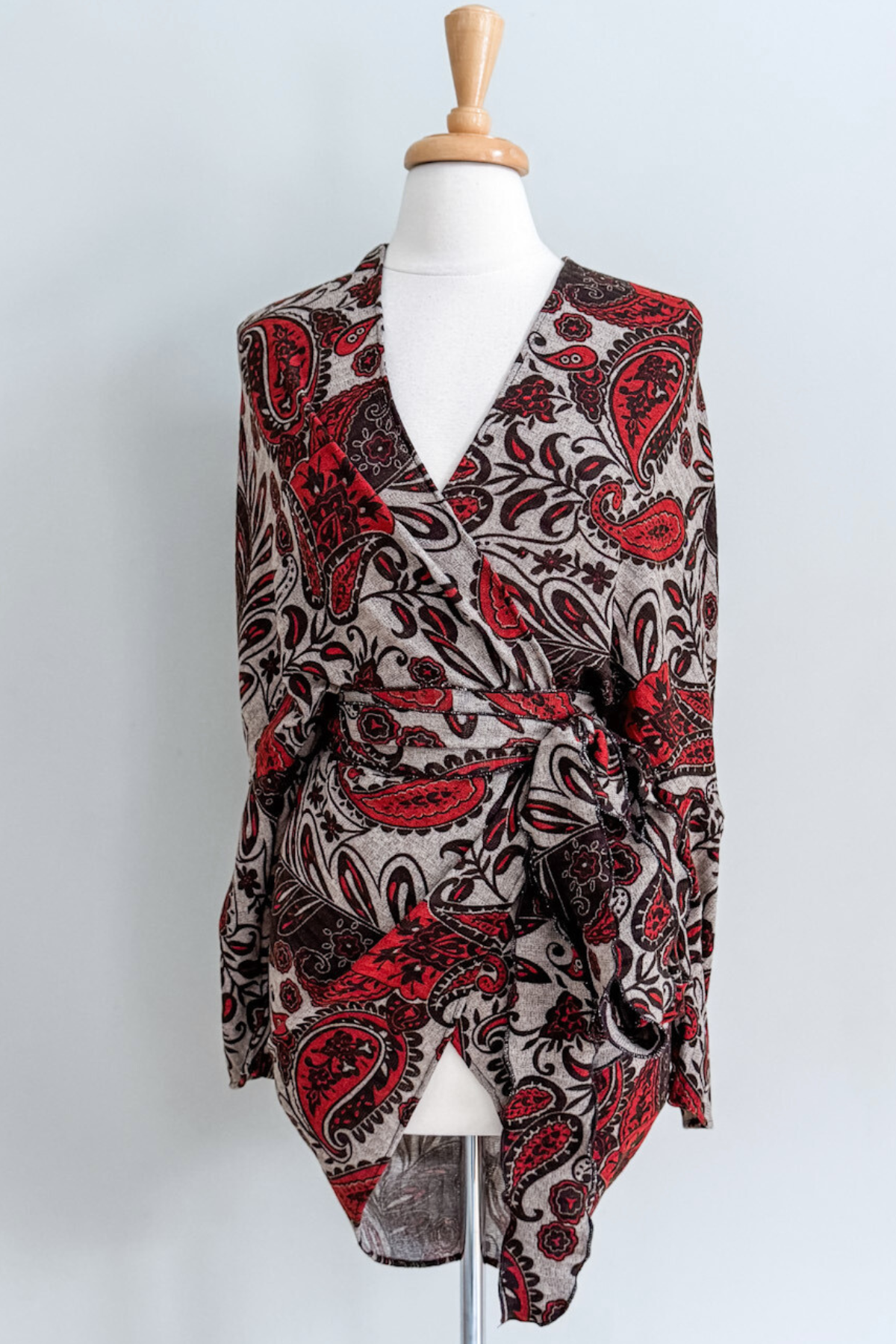 Diane Kroe Wanderlust wrap in red Spain print.