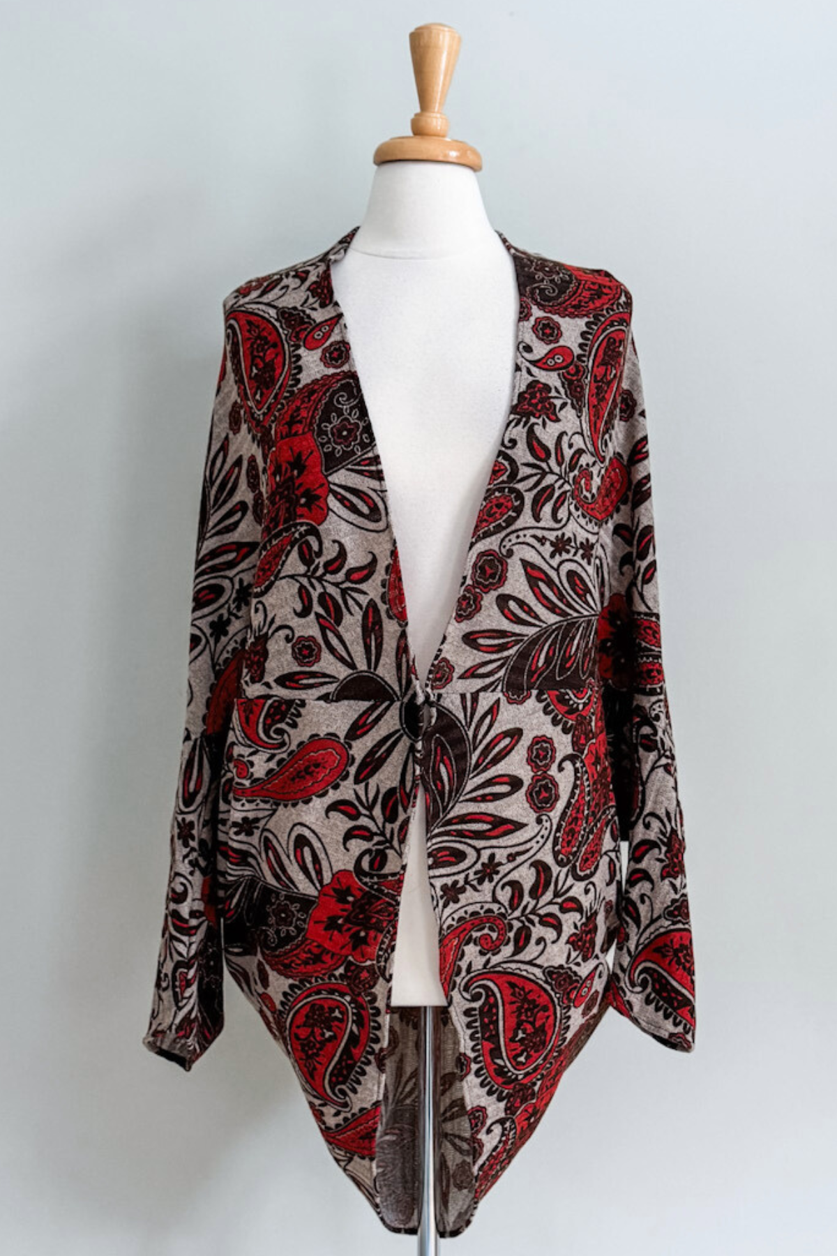 Diane Kroe Wanderlust wrap in red Spain print.