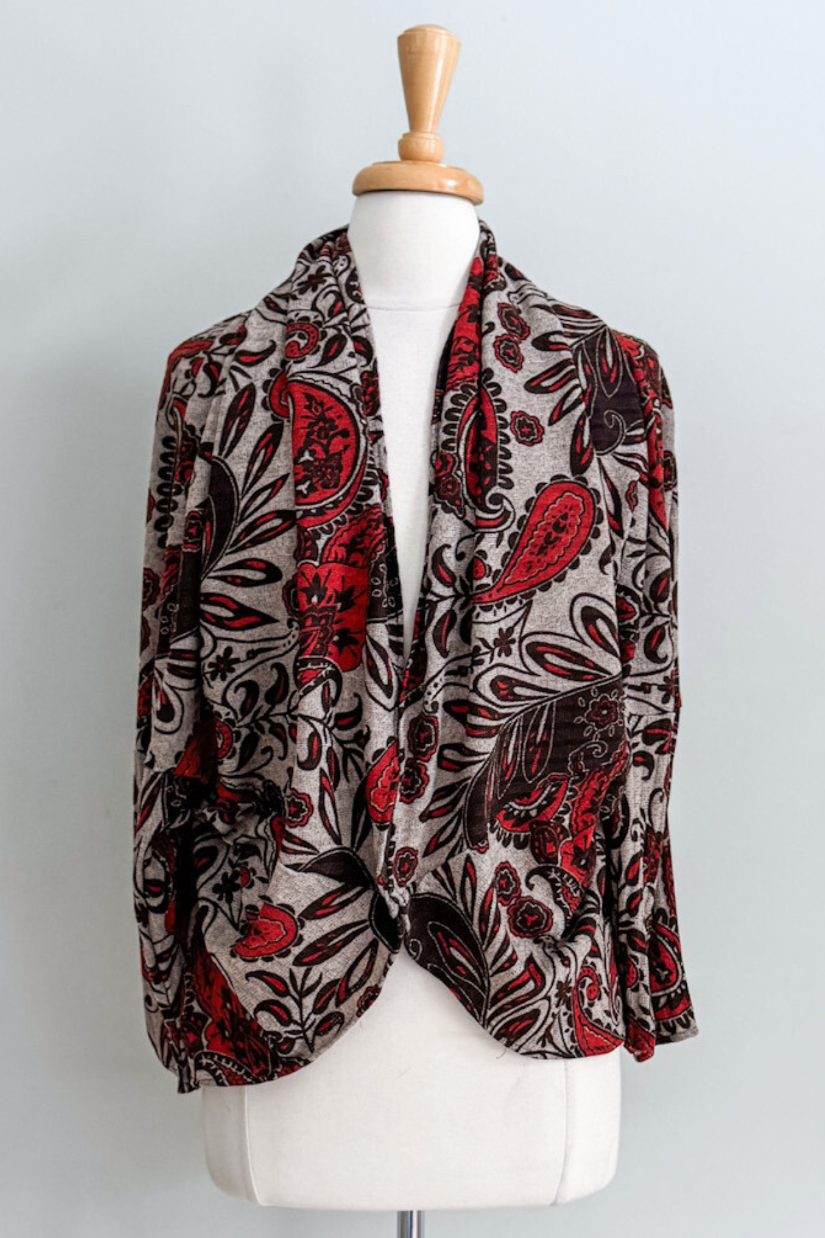 Diane Kroe Wanderlust wrap in red Spain print.
