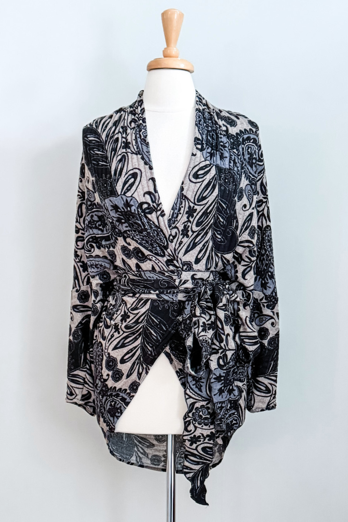 Diane Kroe Wanderlust wrap in blue Spain print.