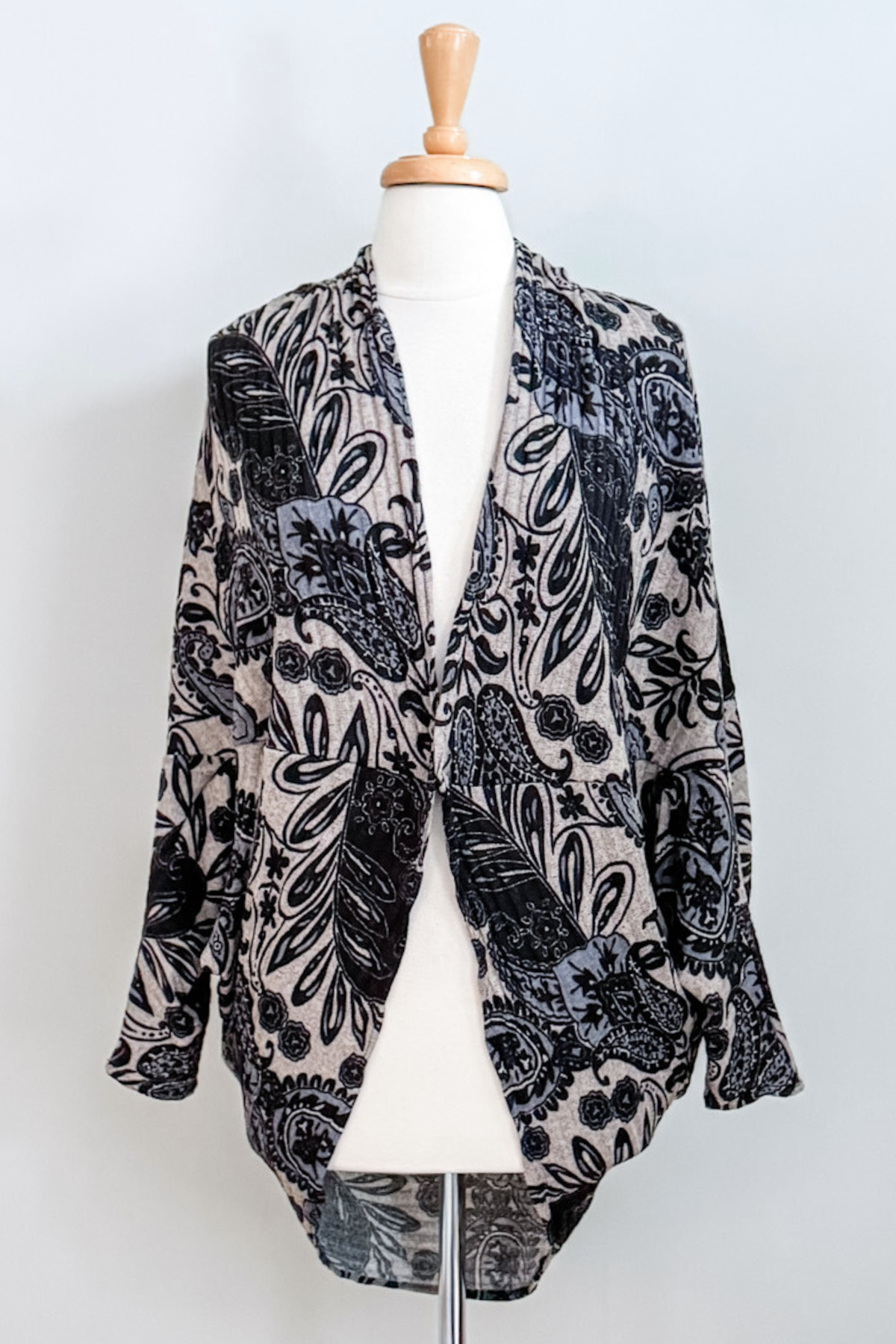 Diane Kroe Wanderlust wrap in blue Spain print.