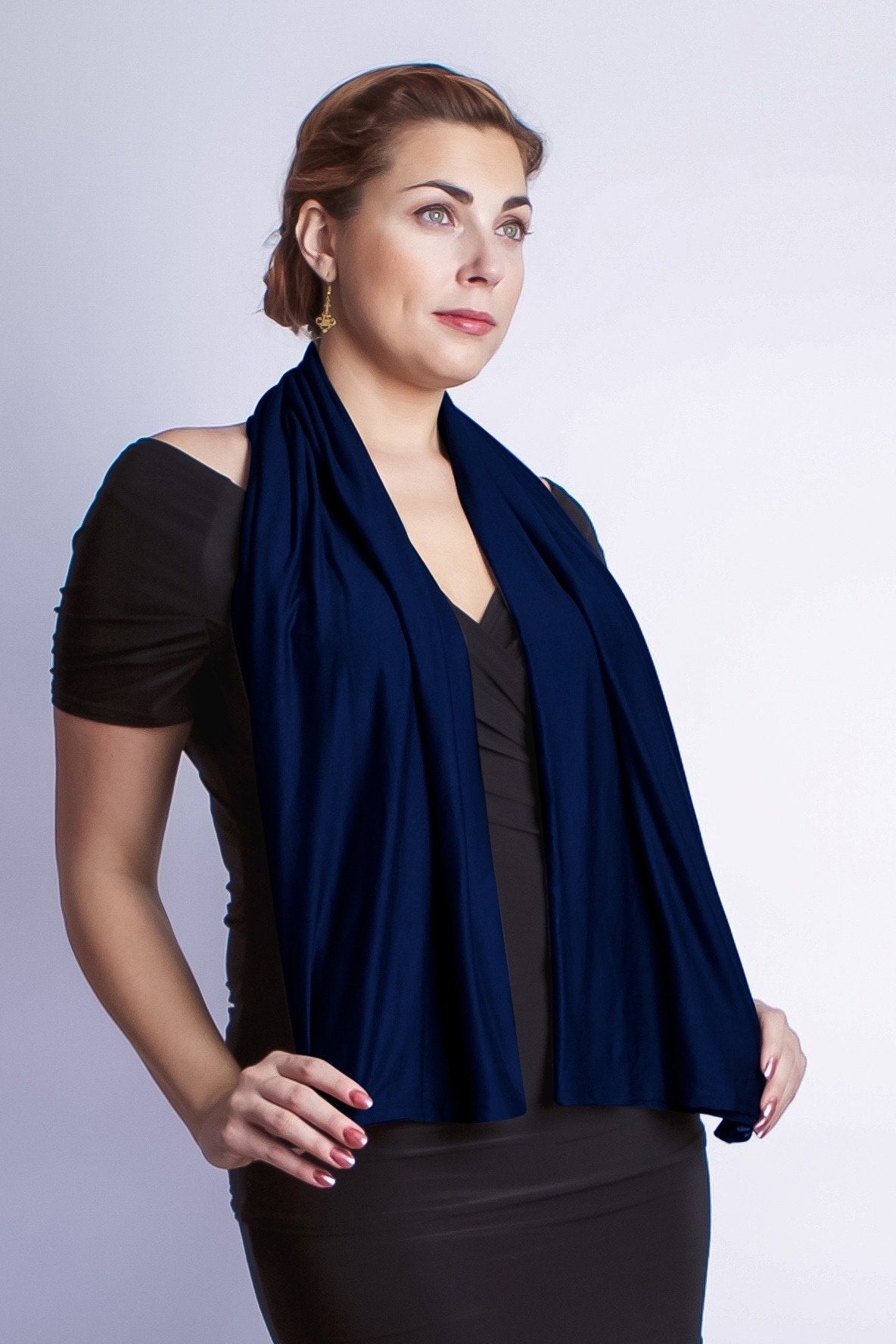 New Diane Kroe Carry-On Cozy Travel Scarf in Navy