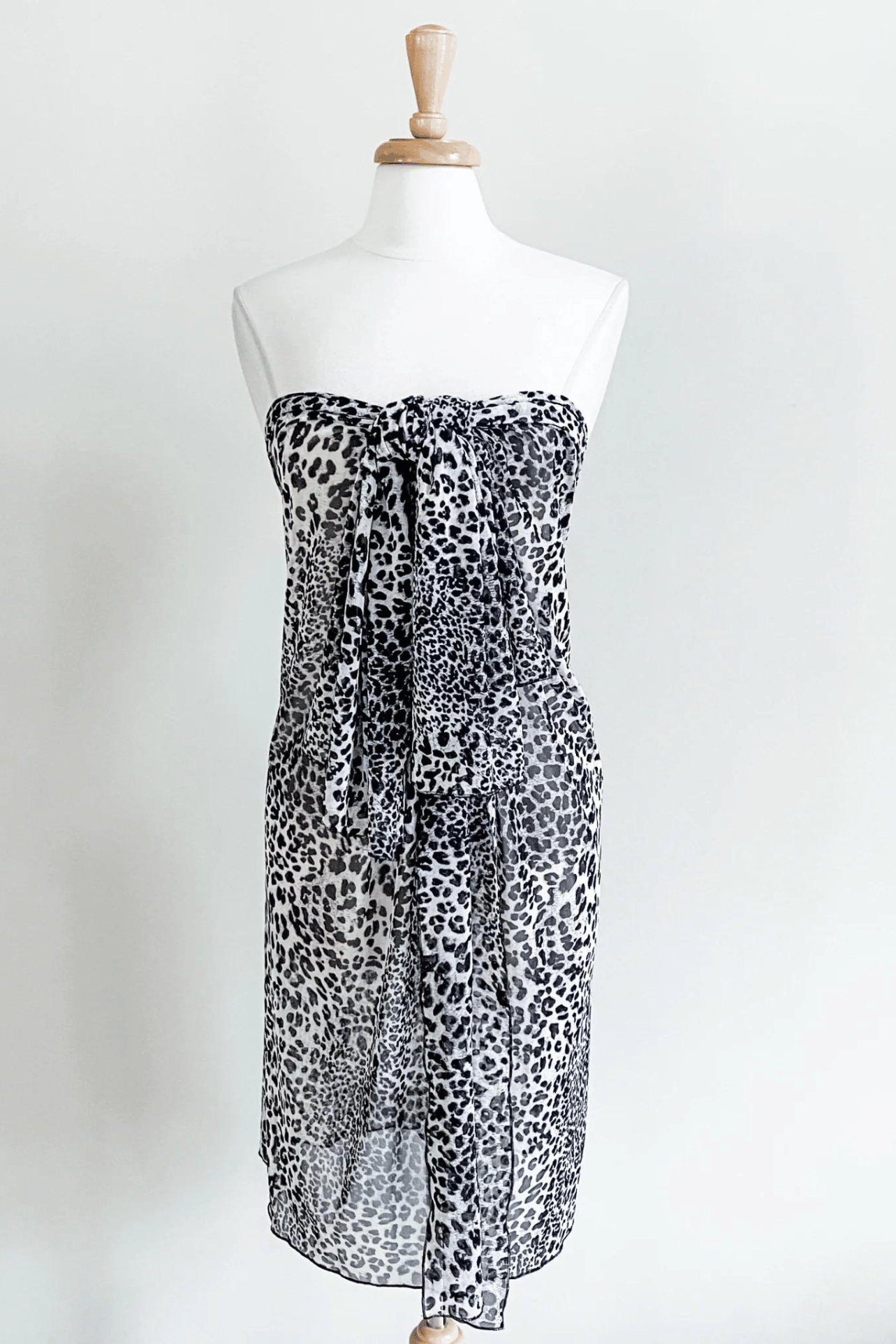 DianeKroe-LeopardButterflyWrap-CoolLeopard-01