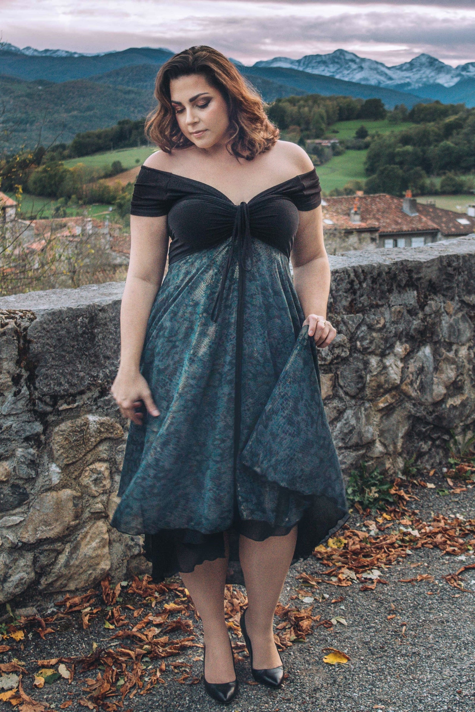 Multiway Cross Top in black