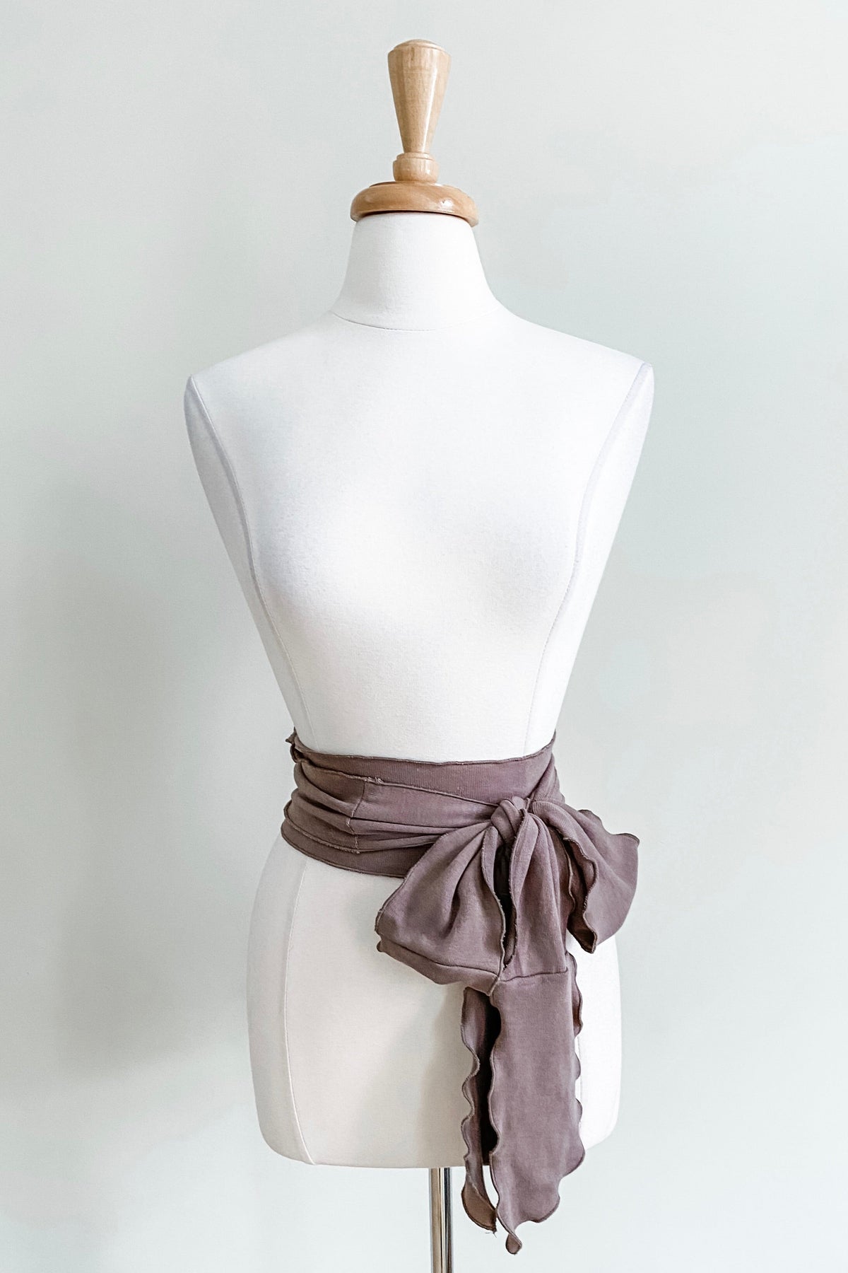 Diane Kroe - Scalloped Sash Belt in Infinity Knit (Taupe)