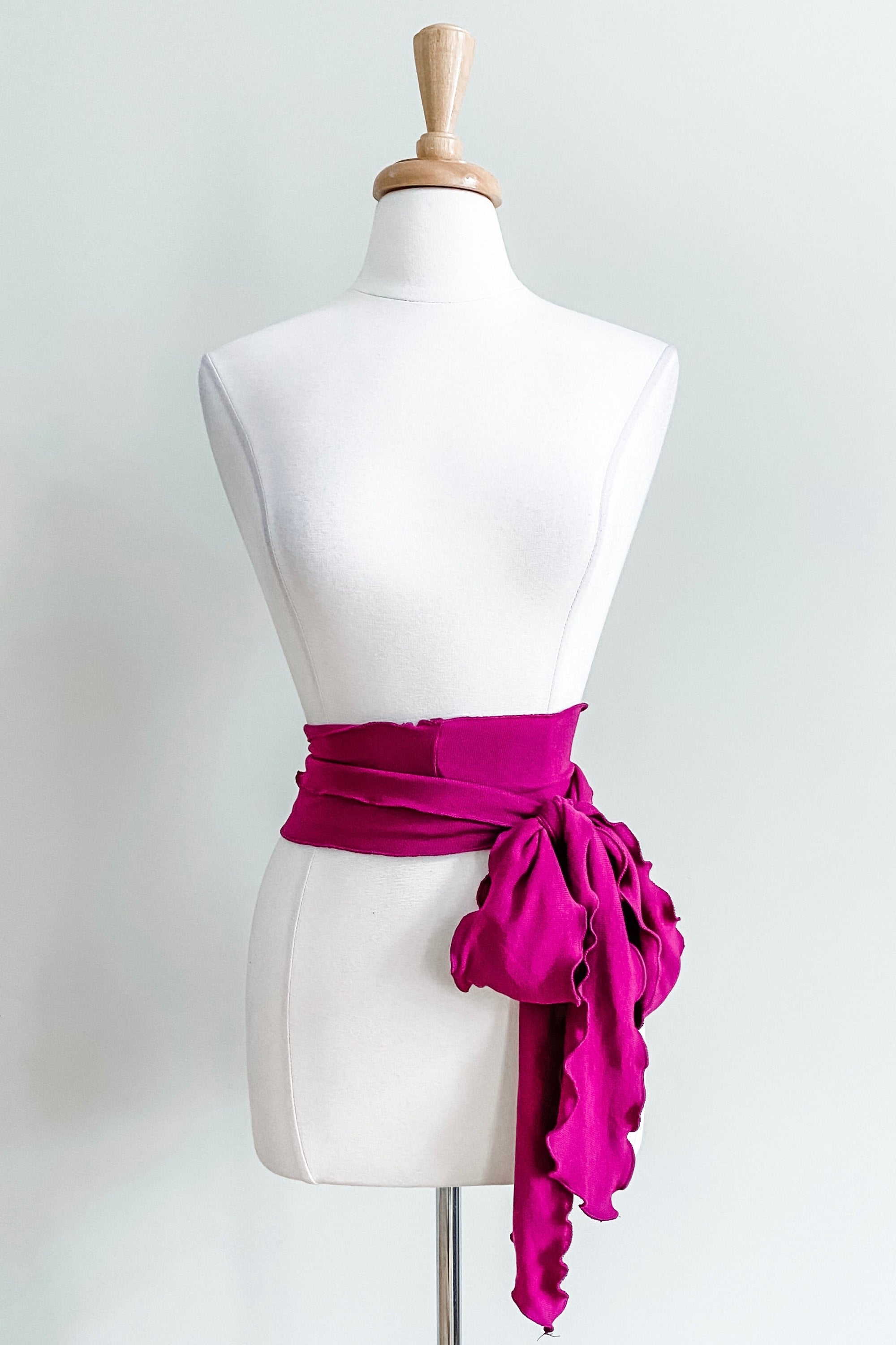 Diane Kroe - Scalloped Sash Belt in Infinity Knit (Magenta)