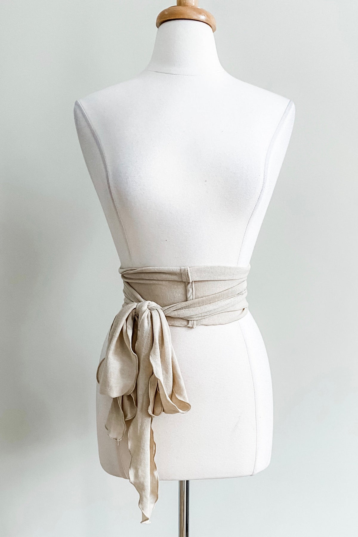 Diane Kroe - Scalloped Sash Belt in Infinity Knit (Cool Nude)
