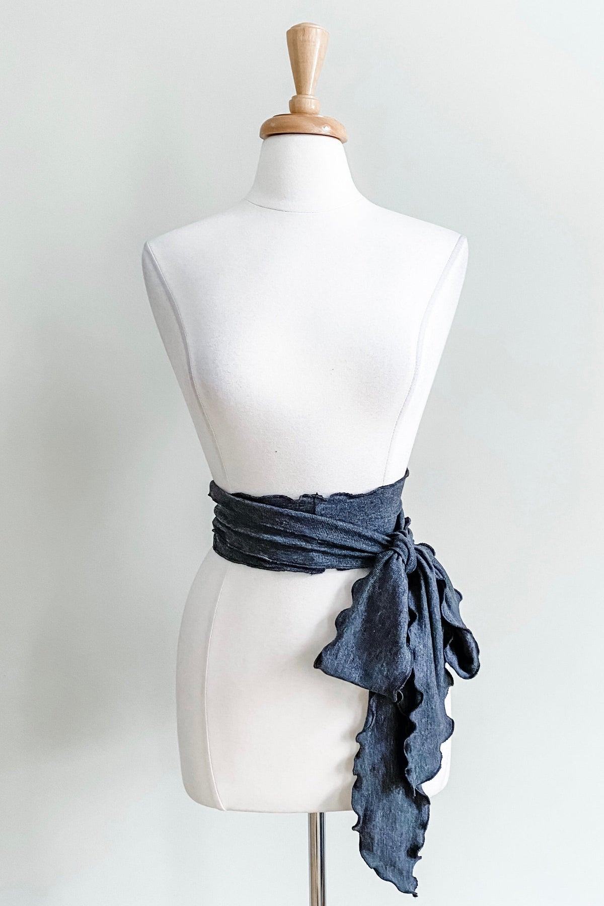 Diane Kroe - Scalloped Sash Belt in Infinity Knit (Charcoal Grey)